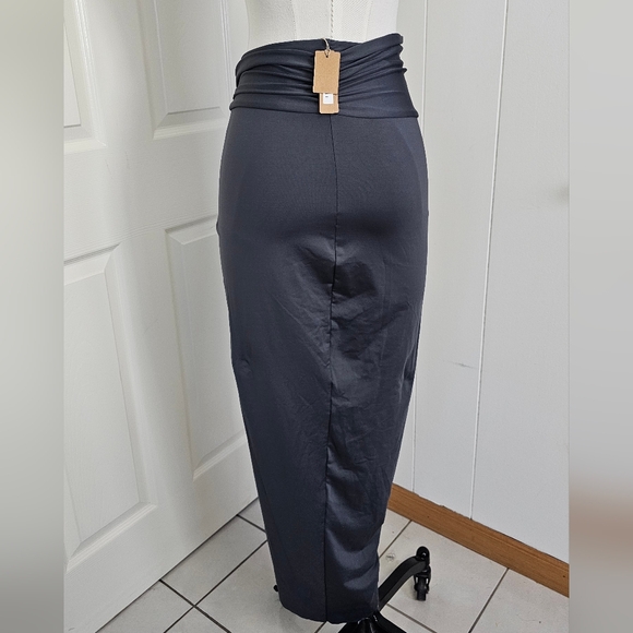 NWT SKIMS Signature Swim Sarong Skirt Gray Womem's Size S - Picture 4 of 7